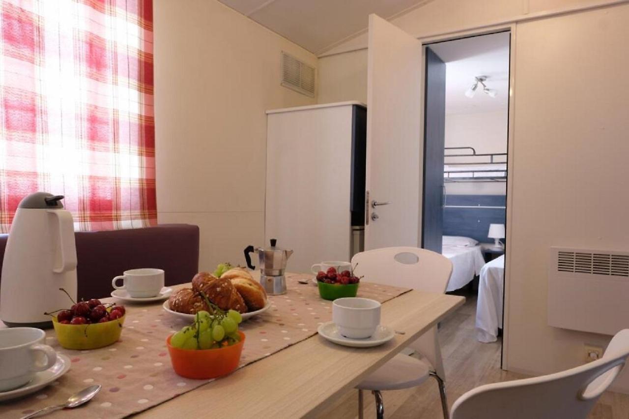 Happy Camp Mobile Homes In Camping Cisano San Vito Bardolino Exterior foto